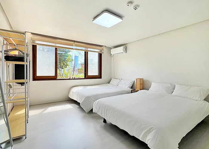Give Warm Villa
